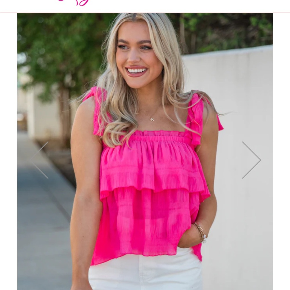 Pink Lily Tank NWOT